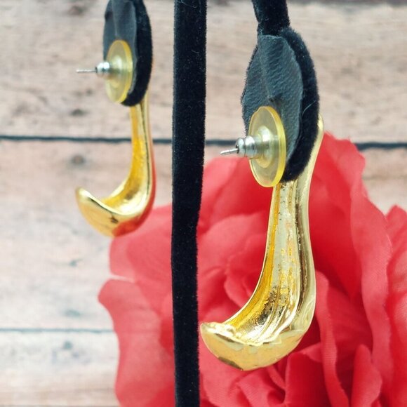 Beautiful Gold Tone Drop Earrings "J" Shaped 1.5" Pierced Elegant Career - Picture 9 of 10